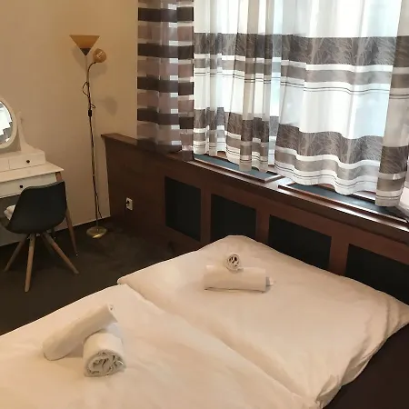 Old Town Boutique Апартаменты Либерц